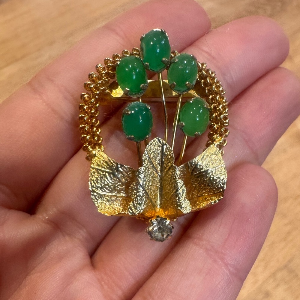 Vintage Gold and Green Leaf Brooch
